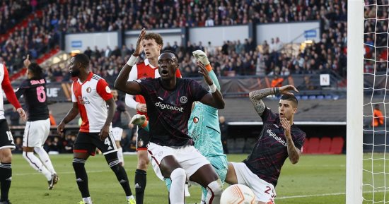 روما يخسر أمام فينورد بهدف فى الدورى الأوروبى.. فيديو وصور