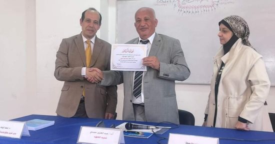 المعهد الدولى العالى للترجمة واللغات يكرم الزميل محمد ثروت.. صور