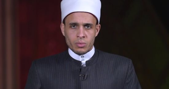 أولو البر والإحسان والصبر.. ابتهال يزلزل قلوب للدكتور أيمن منصور