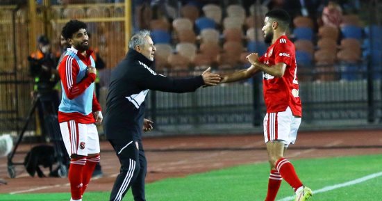 75 دقيقة.. الأهلي يحافظ على التقدم بثنائية أمام فاركو فى الدورى