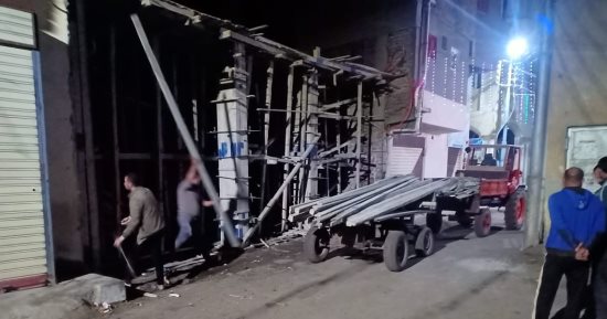محافظ الدقهلية يوجه بإزالة مخالفة بناء أعمدة خرسانية وسقف في ميت سلسيل