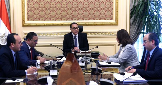 رئيس الوزراء يستعرض جهود اللجنة الوطنية التنسيقية لمنع الهجرة غير الشرعية