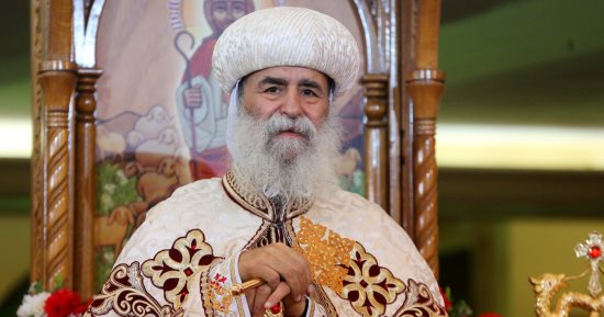 احتفالات المصريين بعيد القيامة المجيد وسط إقبال كبير وأجواء من المحبة