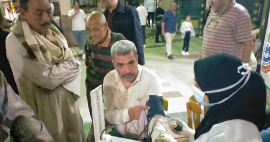 صحة سوهاج: نشر فرق طبية لتقديم خدمات التوعية والمبادرات الرئاسية بالكنائس