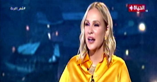شيرين رضا: "لازم أجدد أفكارى واللى ما يغيرش قناعاته يتكسر"