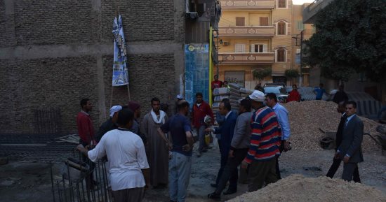 نائب محافظ المنيا يوجه بتنفيذ إزالة فورية لحالة تعد بالبناء المخالف فى سمالوط