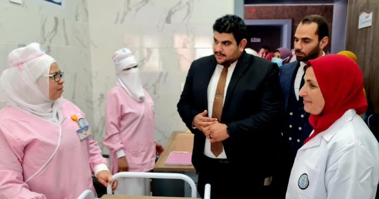 زيارة مفاجئة لرئيس الرعاية الصحية بالإسماعيلية على وحدة "السبع بنات".. صور