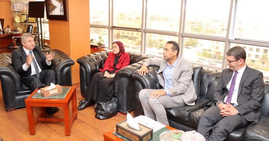 تعاون بين التنمية الصناعية ومنظمة UNIDO وجامعة عين شمس لتطوير  المناطق الصناعية