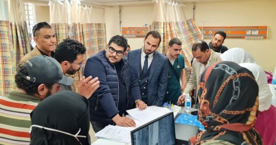 مرور مكثف على منشآت الرعاية الصحية بالإسماعيلية للاطمئنان على تطبيق خطة الطوارئ