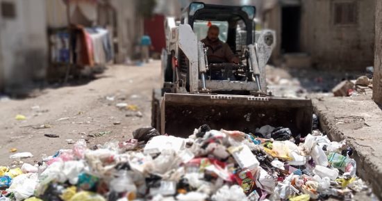 رفع آلاف الأطنان من المخلفات الصلبة والبلدية والأتربة فى المنصورة 
