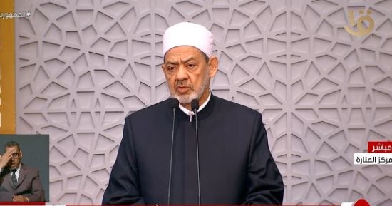 شيخ الأزهر يدعو قادة الأمة وحكماءها لحقن الدماء التى حرمها الله