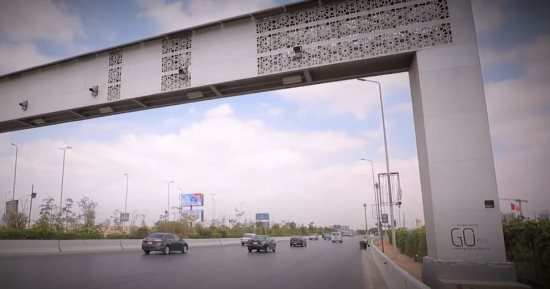 تقنيات حديثة لمراقبة الطرق وضبطها خلال سفر المواطنين بإجازة العيد.. صور