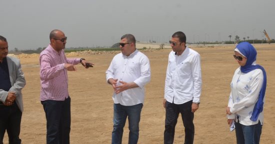 السكرتير العام المساعد يعاين مواقع مقترحة لإنشاء المسجد الجامع ببنى سويف