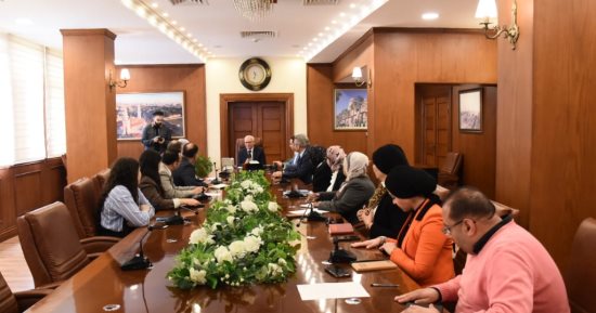 وفد من وزارة التخطيط لمناقشة الخطوات التنفيذية لمواكبة التنمية المستدامة ببورسعيد