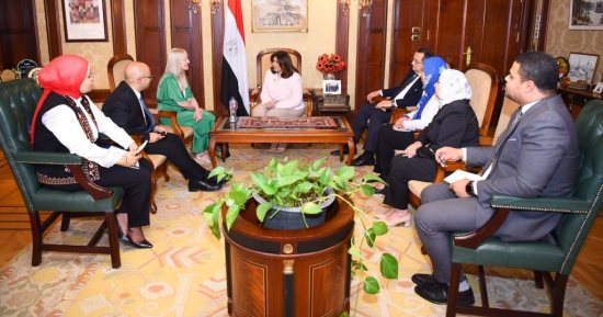 وزيرة الهجرة: العلاقات المصرية الأيرلندية متميزة 
