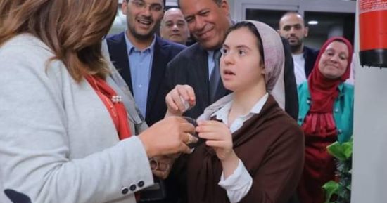محافظ دمياط تشارك ذوى الهمم وأبناء المشروع القومى للأيتام " ها أنا أحقق ذاتى " مائدة الإفطار