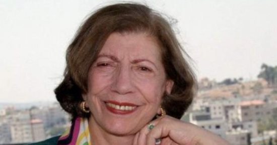 وفاة الأديبة والشاعرة الفلسطينية سلمى الخضراء الجيوسي