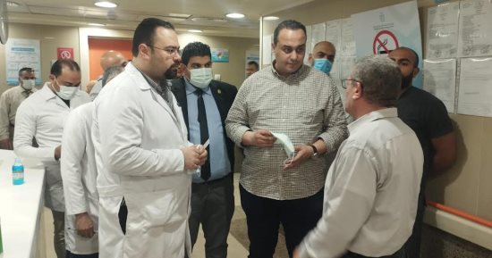 رئيس هيئة الرعاية الصحية فى جولة تفقدية مفاجئة للمنشآت بالإسماعيلية