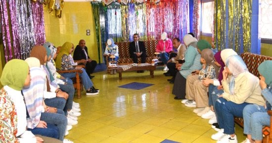 محافظ الغربية يشارك الأطفال الأيتام فرحة العيد ويقدم لهم هدية الرئيس