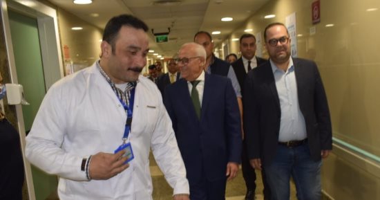 محافظ بورسعيد يتفقد المستشفيات للتأكد من مدى جاهزيتها خلال عيد الفطر