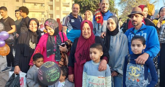 الآلاف يؤدون صلاة عيد الفطر بالمساجد والساحات الرئيسية بالغربية