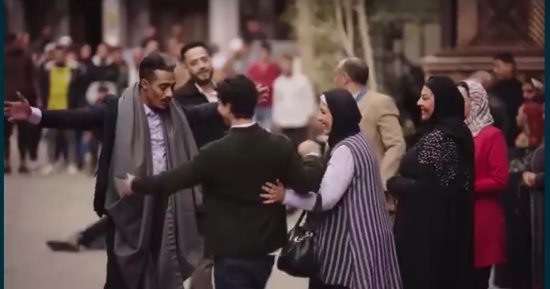 أحداث مسلسل جعفر العمدة الحلقة الأخيرة.. جعفر يكشف لوالدته صفصف حقيقة دلال.. الشرطة تقبض على دلال بعد طلاقها من جعفر.. جعفر يطلب السماح من نرجس.. عايدة تسافر إلى دبي للعمل.. وثريا الزوجة الوحيدة لجعفر العمدة