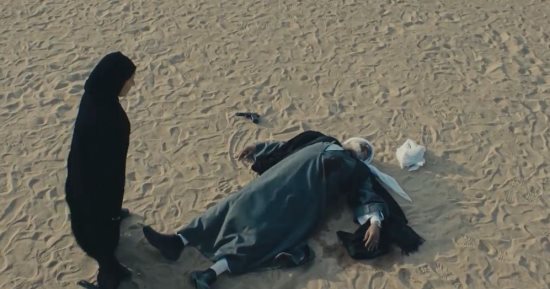 مسلسل عملة نادرة الحلقة الأخيرة.. نيللى كريم تقتل جمال سليمان وتلطخ يديها بدمه