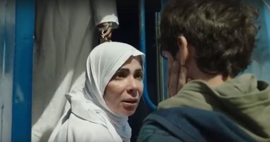 تحت الوصاية الحلقة الأخيرة.. منى زكى تدخل السجن ودياب يعدها برعاية أولادها