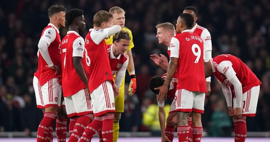 أرسنال يتلقى ضربة دفاعية قبل قمة مان سيتي فى الدوري الإنجليزي