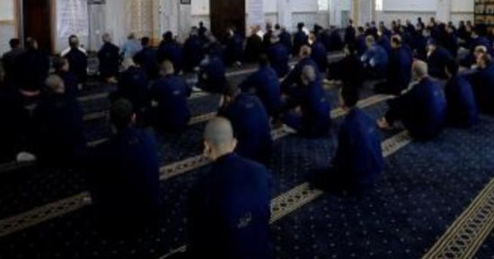 الإفراج عن ألف و920 نزيلا من مراكز الإصلاح والتأهيل بمناسبة العيد