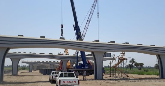 محور سمير فرج شمال الأقصر.. مشروع قومى لربط الصحراوى الشرقى بالغربى.. صور