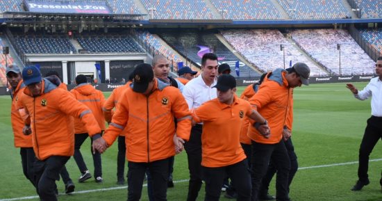 انتشار رجال الأمن باستاد القاهرة لتأمين مباراة الأهلي والرجاء المغربي