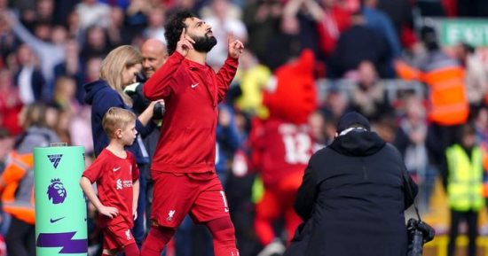 جيرارد يعلق على تحقيق محمد صلاح حلم نجله ليو خلال مباراة نوتنجهام