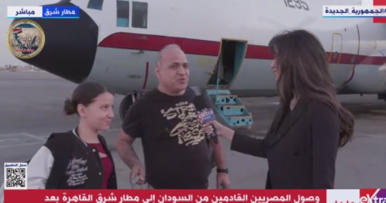 أحد العائدين من السودان: نشكر الرئيس السيسى على اهتمامه بنا.. لم يدخر جهدا لإعادتنا