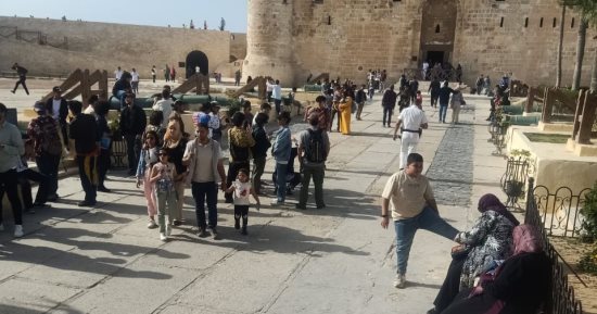 "قلعة قايتباى" بالإسكندرية تستقبل 13 ألف زائر خلال إجازة عيد الفطر المبارك