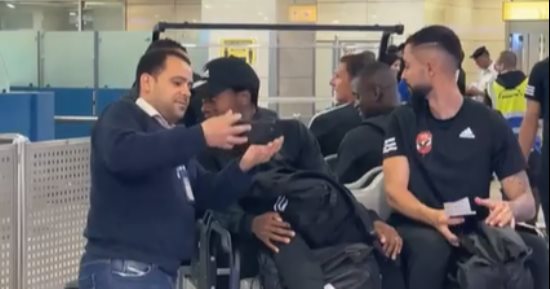 شاهد بعثة الأهلى فى مطار القاهرة قبل التوجه للمغرب ومواجهة الرجاء