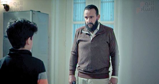 أحمد السقا: مسلسل "حرب" يبرز حجم تضحيات المصريين فى مواجهة الإرهاب.. الظافر شخص بلا عقيدة أو رحمة ومشهد قتله لشقيقته دليل على أنه لا يؤتمن حتى على أهل بيته .. المسلسل حقق نجاحًا كبيرًا بين الجمهور 