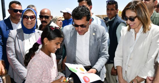 وزراء الرياضة والتنمية المحلية والتضامن والثقافة يشاركون فى ماراثون رياضى بقرية الروضة بشمال سيناء