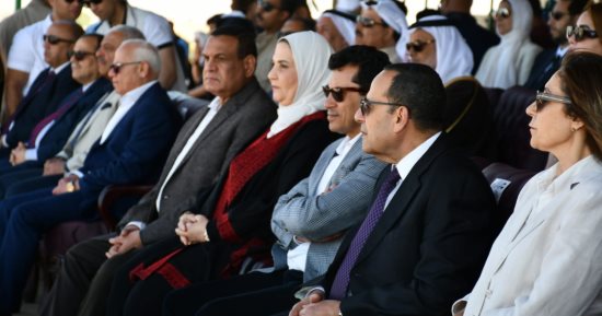 وزيرة التضامن تشارك فى افتتاح سباق الهجن بمدينة العريش فى شمال سيناء