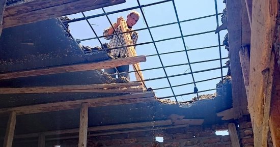 الأقصر تقود حملة لتنفيذ إزالة أعمال بناء مخالف بمنطقة المطار.. صور