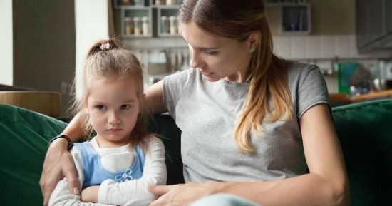 4 أبراج لا تعاقب أطفالها مهما ارتكبوا من أخطاء.. الميزان والأسد أبرزهم