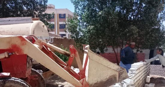 محافظ أسوان يوجه بالاستعداد لانطلاق الموجه الـ 21 لإزالة التعديات على الأراضى