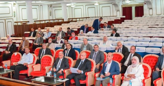 مجلس جامعة بني سويف يوافق على مقترح كلية العلوم بشأن عقد ورش عمل 
