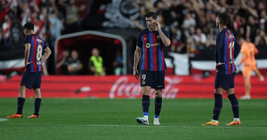 برشلونة يسقط أمام رايو فاليكانو بثنائية فى الدوري الإسباني.. فيديو