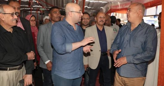 محافظ بنى سويف يتفقد انتظام حركة البيع وتوافر السلع بالمعارض