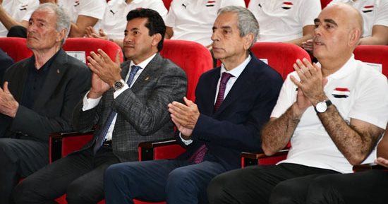 وزير الرياضة يشهد مؤتمر الإعلان عن الجهاز الفنى لمنتخب اليد برئاسة الإسبانى خوان كارلوس باستور