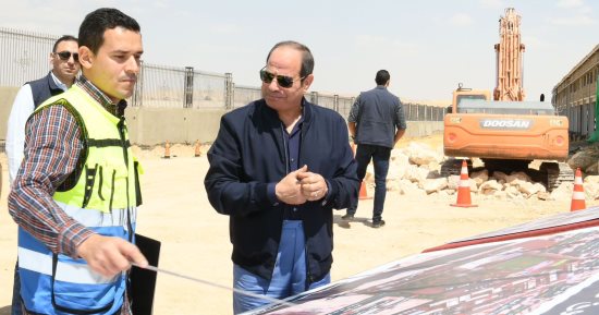 "إمتى يخلص؟".. سؤال الرئيس السيسى للاطمئنان على موعد إنهاء إنشاءات الأسواق