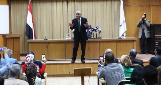 وزير التموين: نبحث استيراد اللحوم من تشاد والصومال..صور