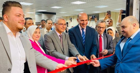 رئيس جامعة الزقازيق يفتتح 12 قاعة ذكية  بكلية التجارة .. صور  
