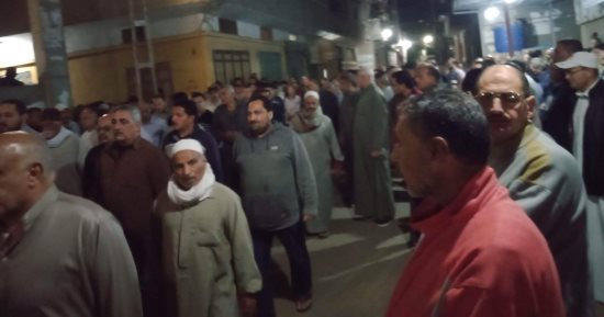 تشييع جثمانى شاب وابنة خالته لقيا مصرعهما بعد يومين من خطبتهما فى الدقهلية.. صور